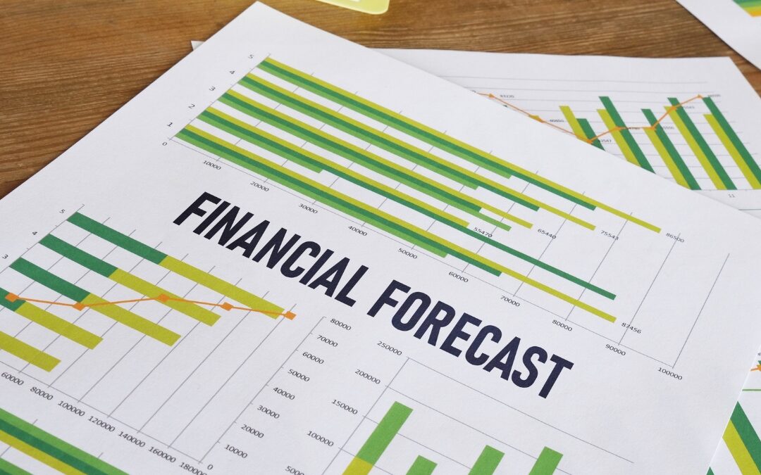 Why Businesses Should Create a Financial Forecast Before Making Major Investments